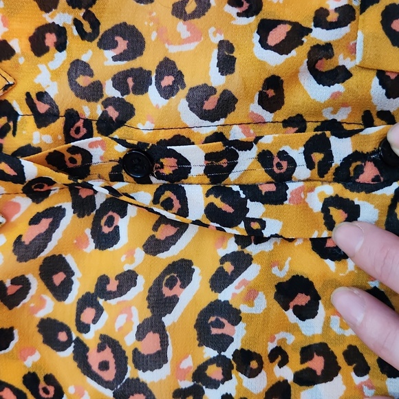 Minkpink orange and pink semi sheer cheetah print button down blouse - Picture 4 of 10